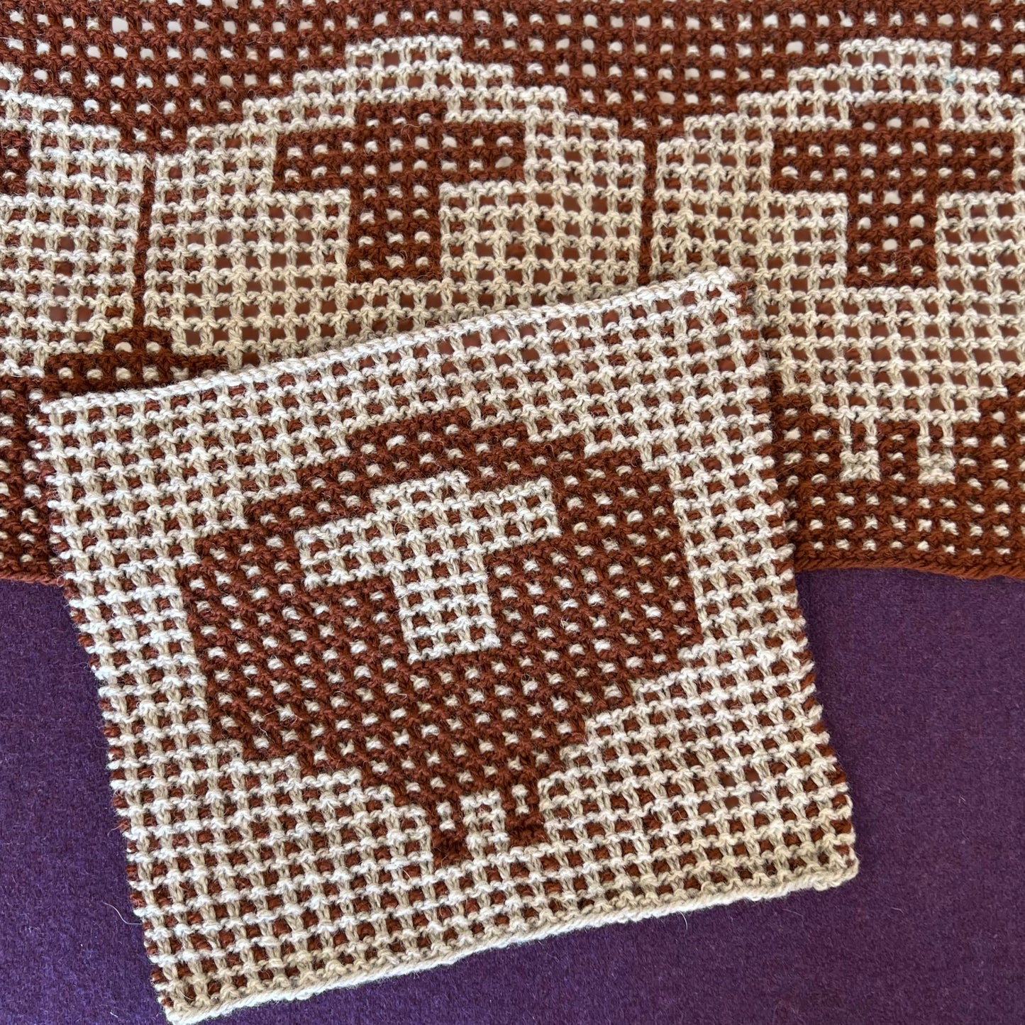 Rebel Sheep Mob Blanket - Curious Feeling